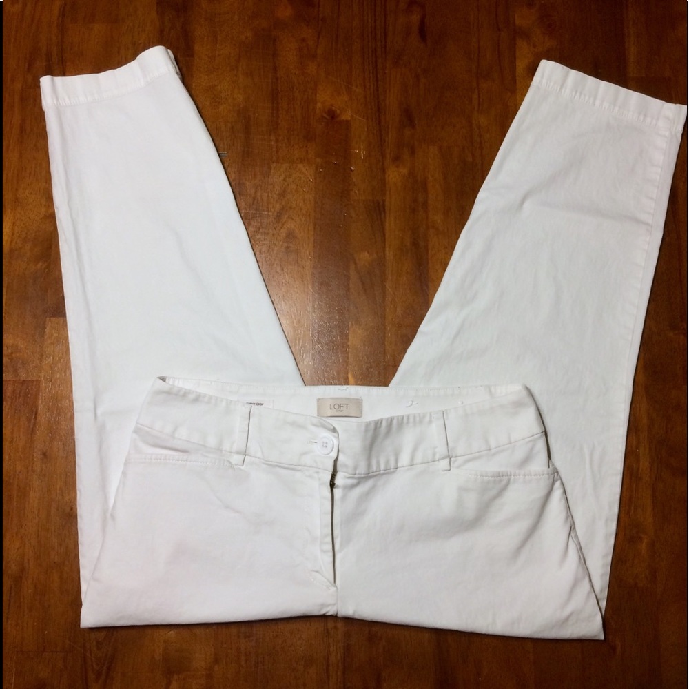 LOFT Outlet Curvy Crop White, size 6 (EUC)